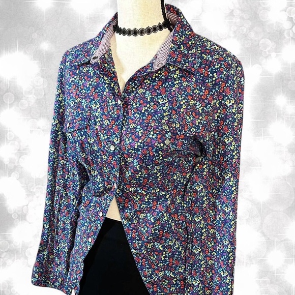 Vintage Style Floral Classic Long Sleeve Button Up Top - Picture 2 of 7